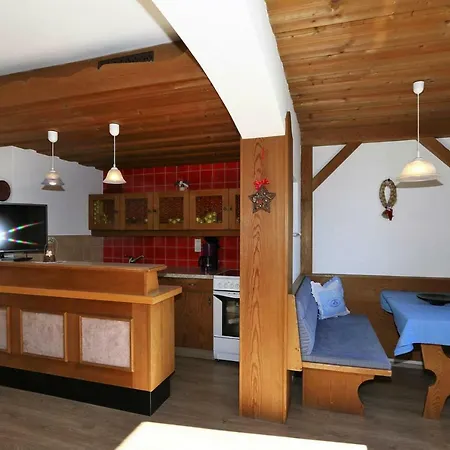 Holiday Flat * トリンス